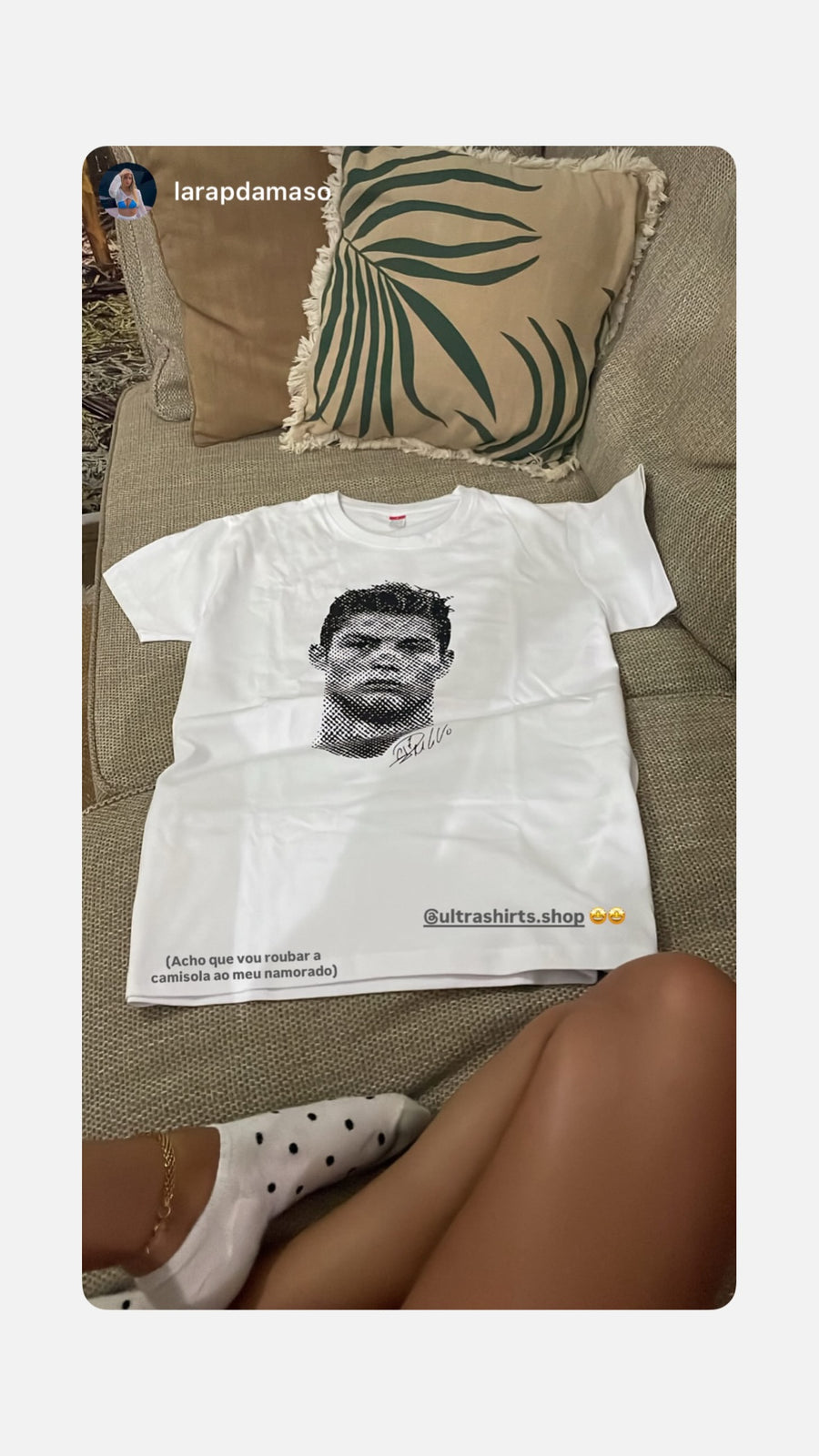 Cliente real @larapdamaso a usar a t-shirt Cristiano Ronaldo Signature