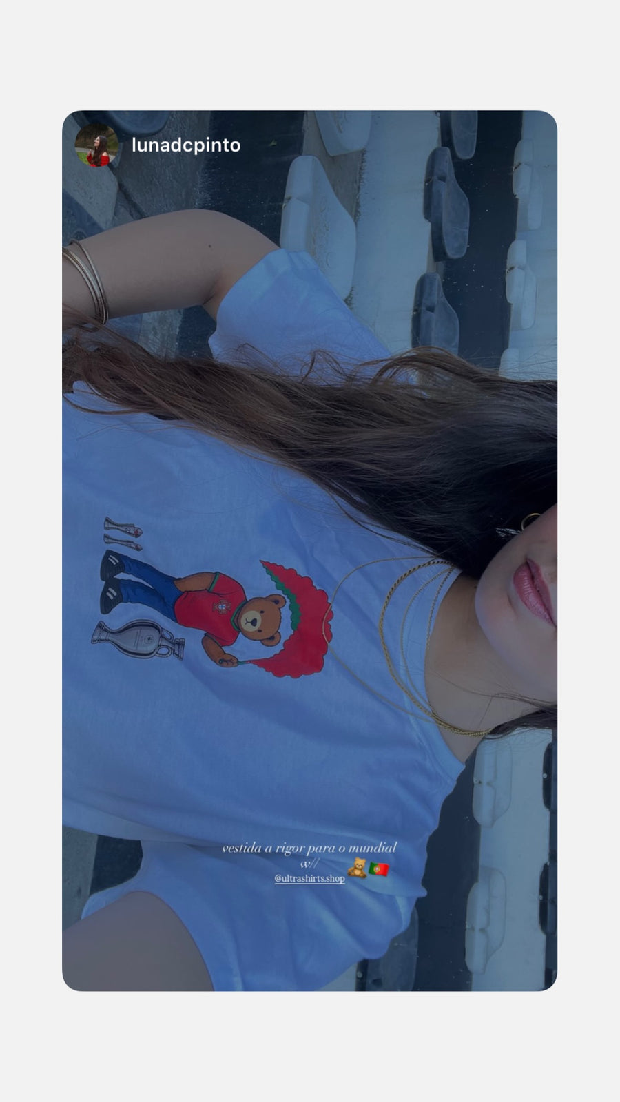Cliente real @lunadcpinto a usar a t-shirt Ultra Bear Portugal